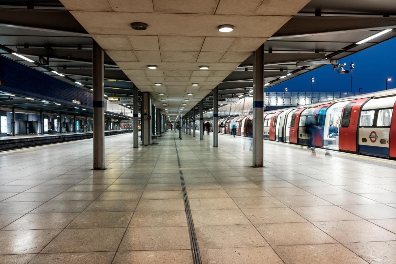 Lovely 2-bed, Sleeps 6, Near Stratford Station & Abba Voyage,