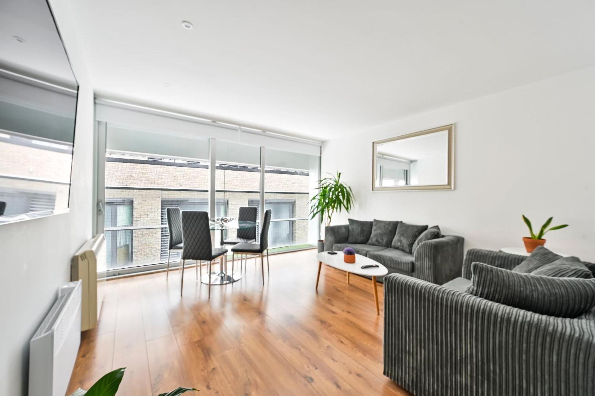Lovely 2-bed, Sleeps 6, Near Stratford Station & Abba Voyage, * Londres