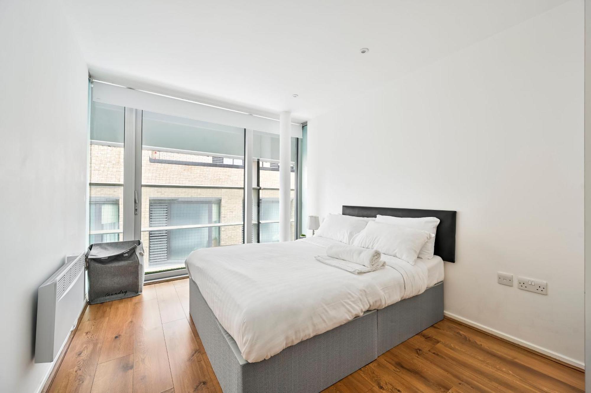 Appartement Lovely 2-bed, Sleeps 6, Near Stratford Station & Abba Voyage, Londres