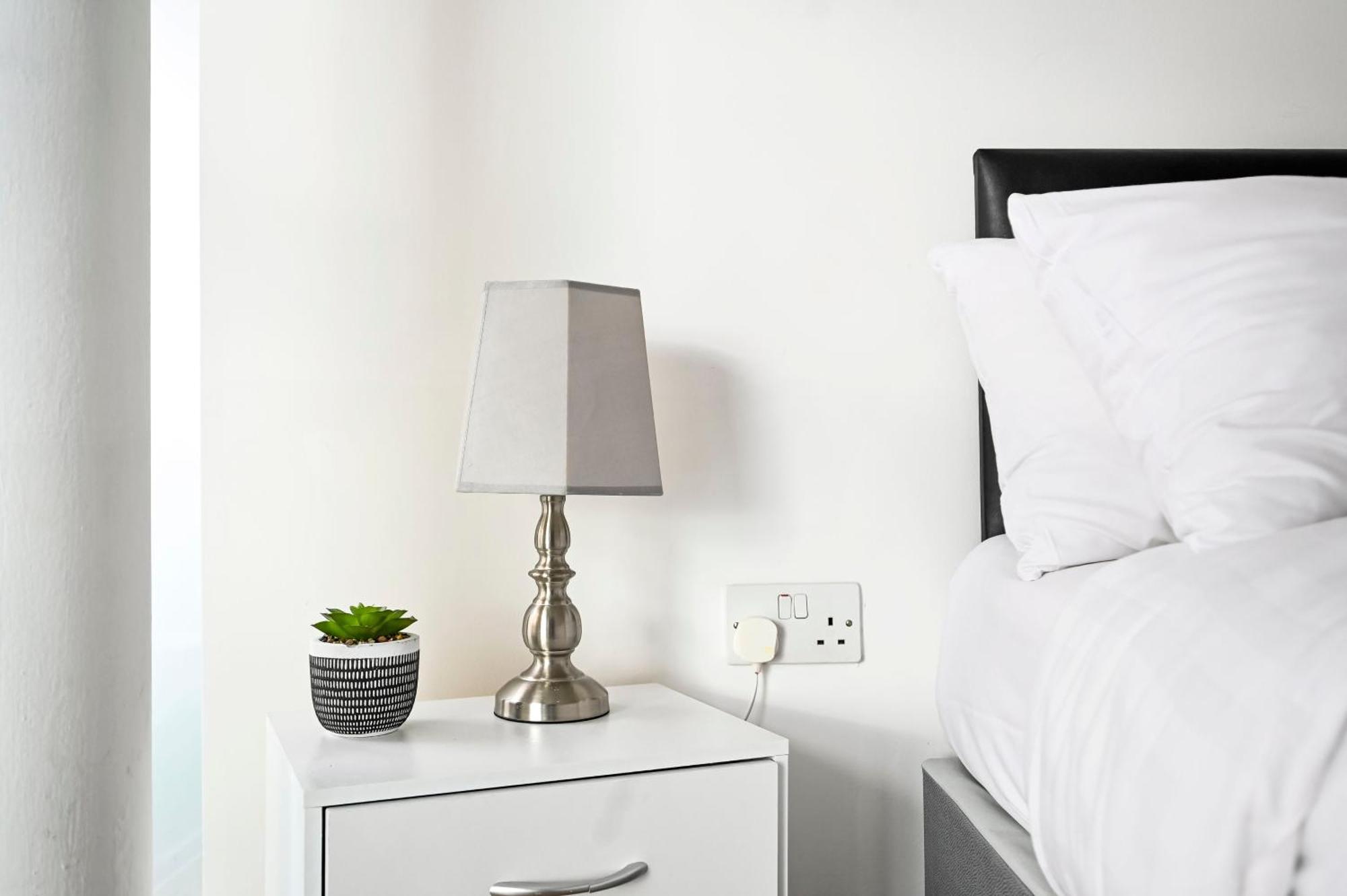 Appartement Lovely 2-bed, Sleeps 6, Near Stratford Station & Abba Voyage, Londres